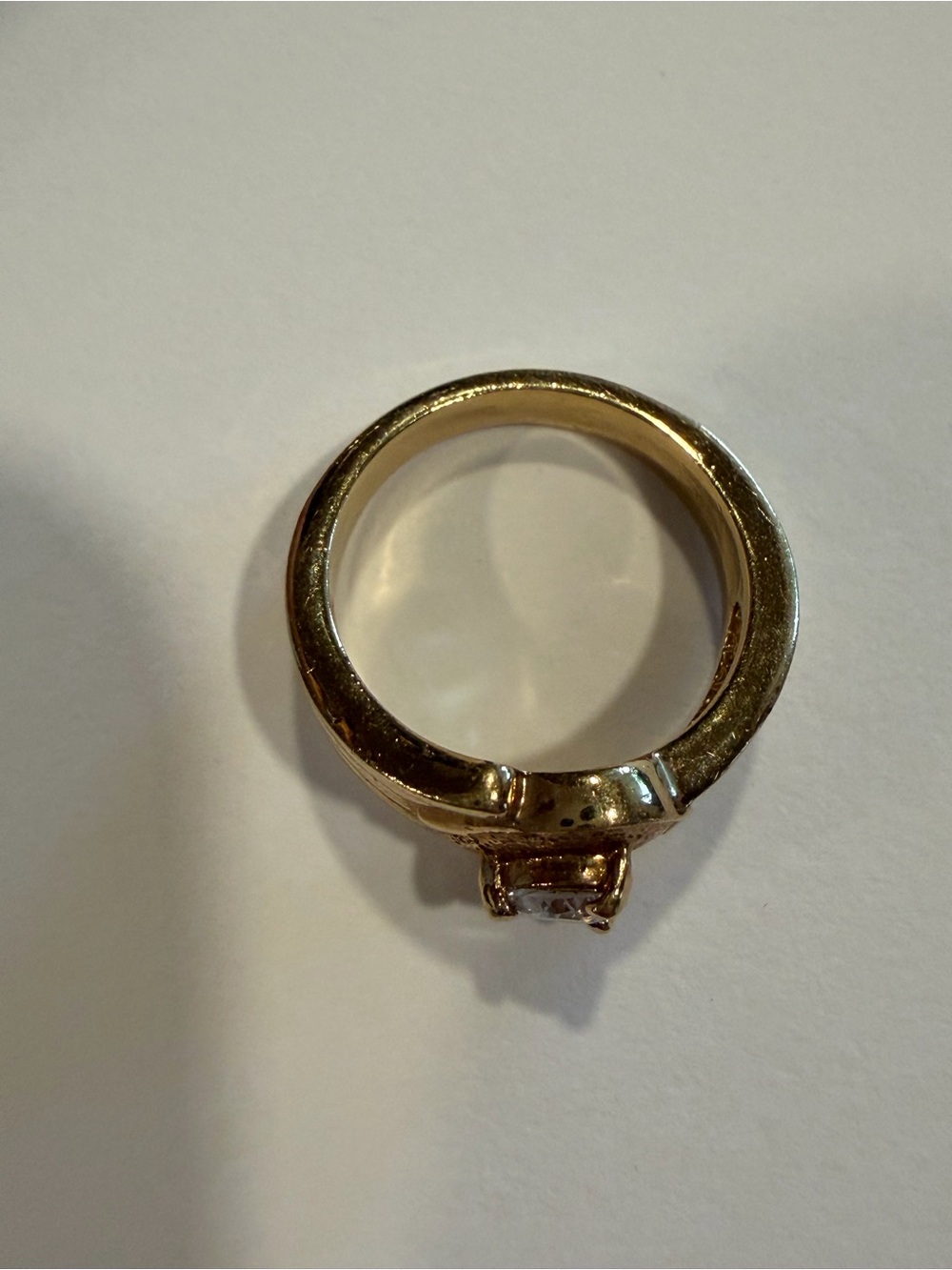 Gold Tone Heart Ring with Clear Heart Stone Size 6 Vintage - Picture 6 of 7